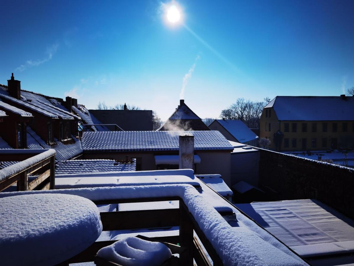 Gemuetliche Dachwohnung Mit Kleiner Oder Grosser Dachterrasse Nebeneinander Wolmirstedt Eksteriør billede