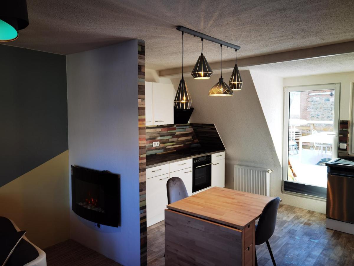 Gemuetliche Dachwohnung Mit Kleiner Oder Grosser Dachterrasse Nebeneinander Wolmirstedt Eksteriør billede