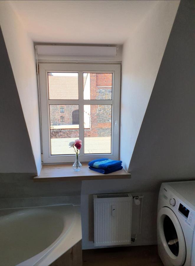 Gemuetliche Dachwohnung Mit Kleiner Oder Grosser Dachterrasse Nebeneinander Wolmirstedt Eksteriør billede