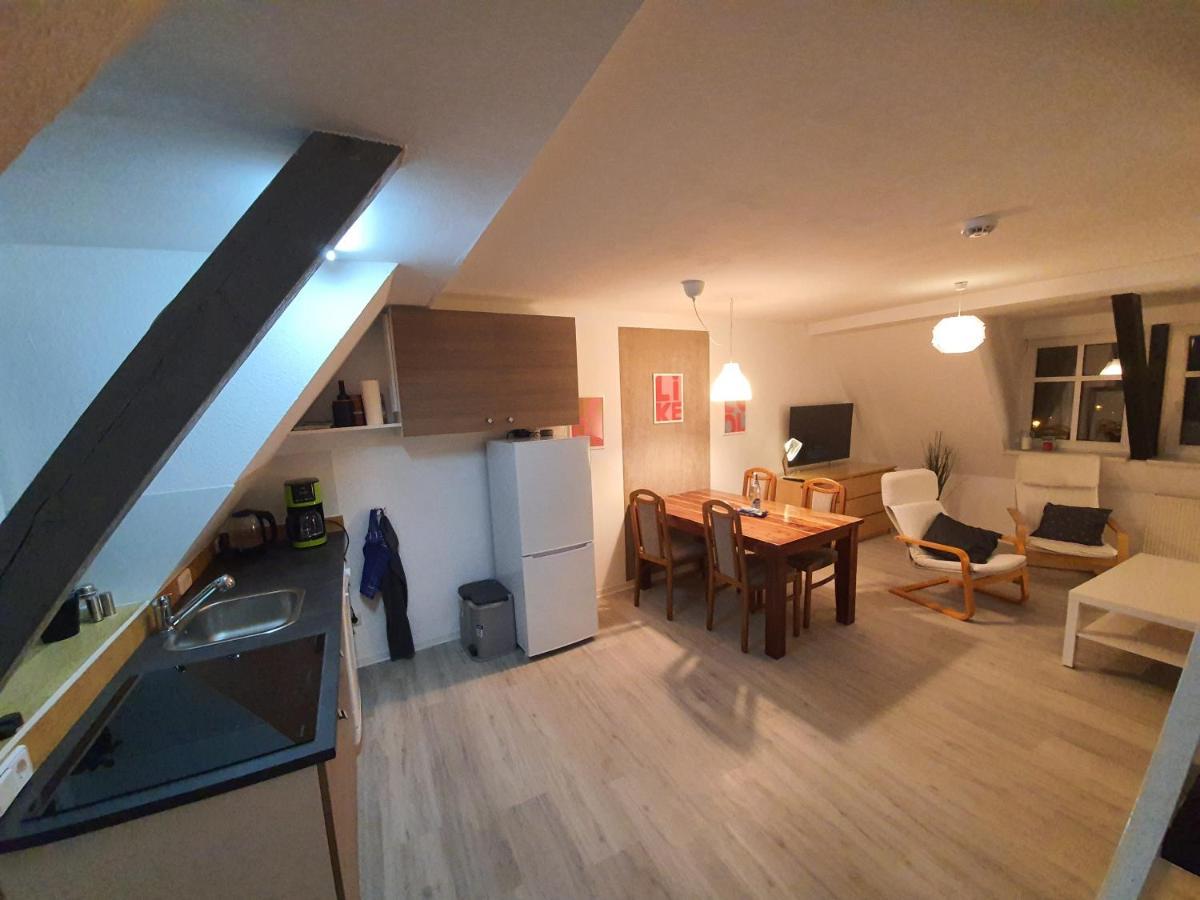 Gemuetliche Dachwohnung Mit Kleiner Oder Grosser Dachterrasse Nebeneinander Wolmirstedt Eksteriør billede