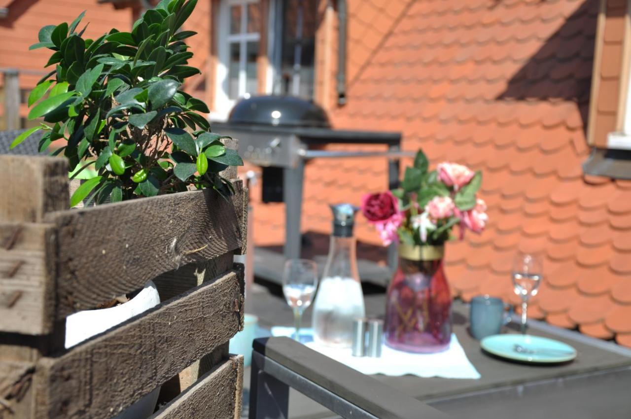 Gemuetliche Dachwohnung Mit Kleiner Oder Grosser Dachterrasse Nebeneinander Wolmirstedt Eksteriør billede